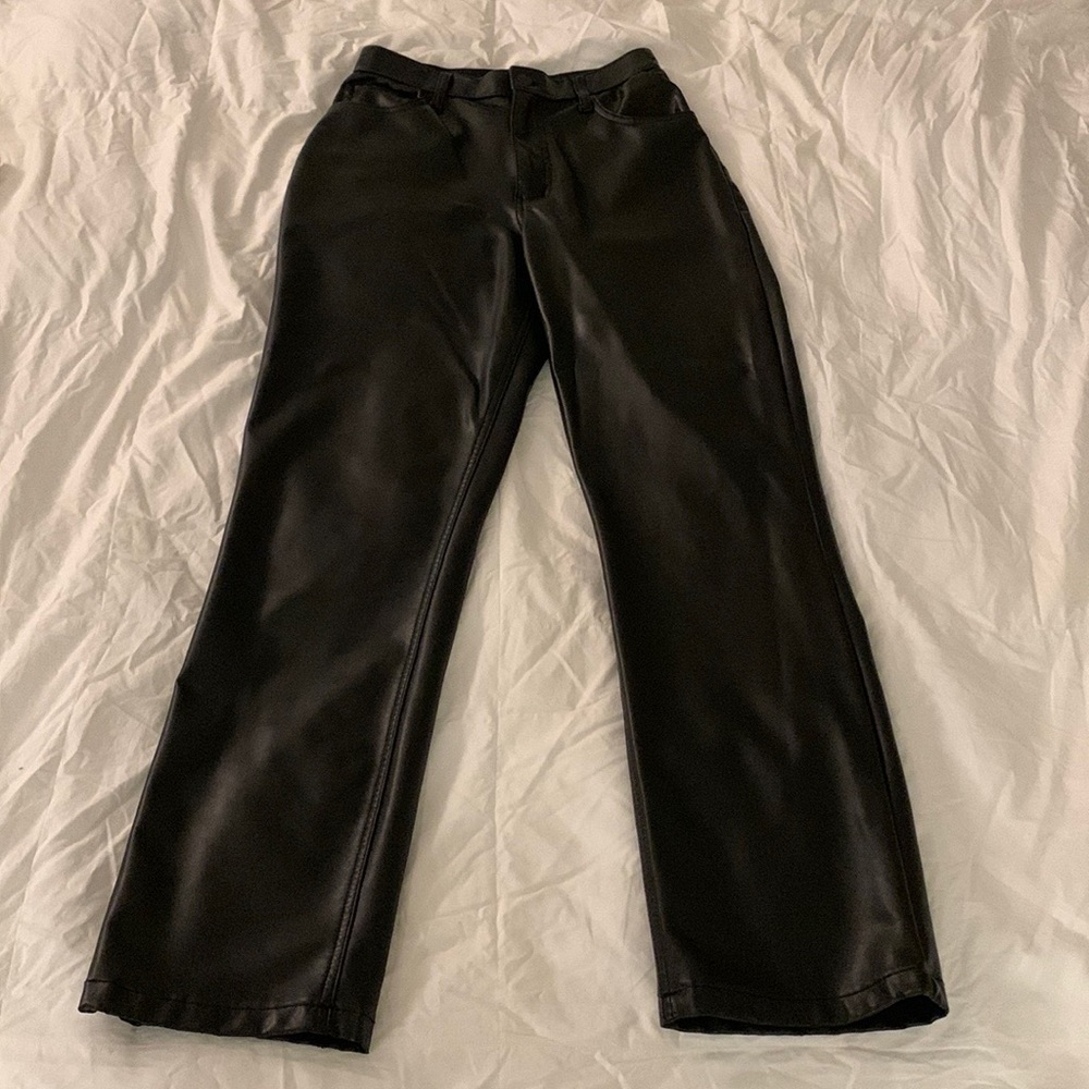 Abercrombie & Fitch Curve Love 90’s Vegan Leather Straight Pants Size US 4